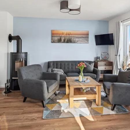 Holiday home Haus Sorgenfrei Tossens